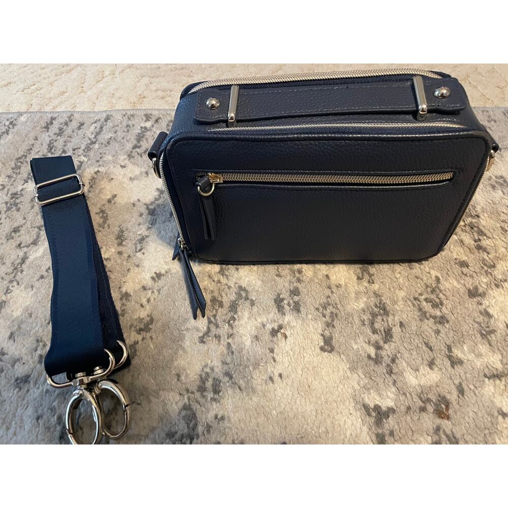 Navy Blue Convertible Belt Bag Crossbody Camera Bag Silver Hardware - Picture 2 of 12